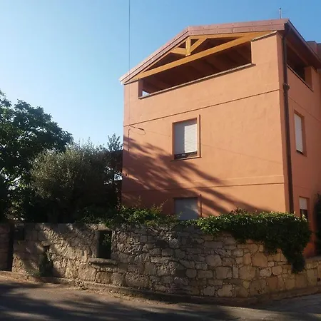 فندق مبيت وإفطار Casa Ghiani